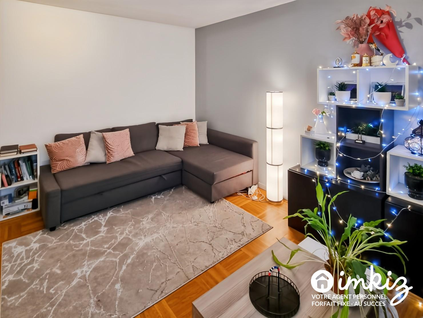 
                                                Vente
                                                 Appartement 2 pièces, avec balcon, garage et cave