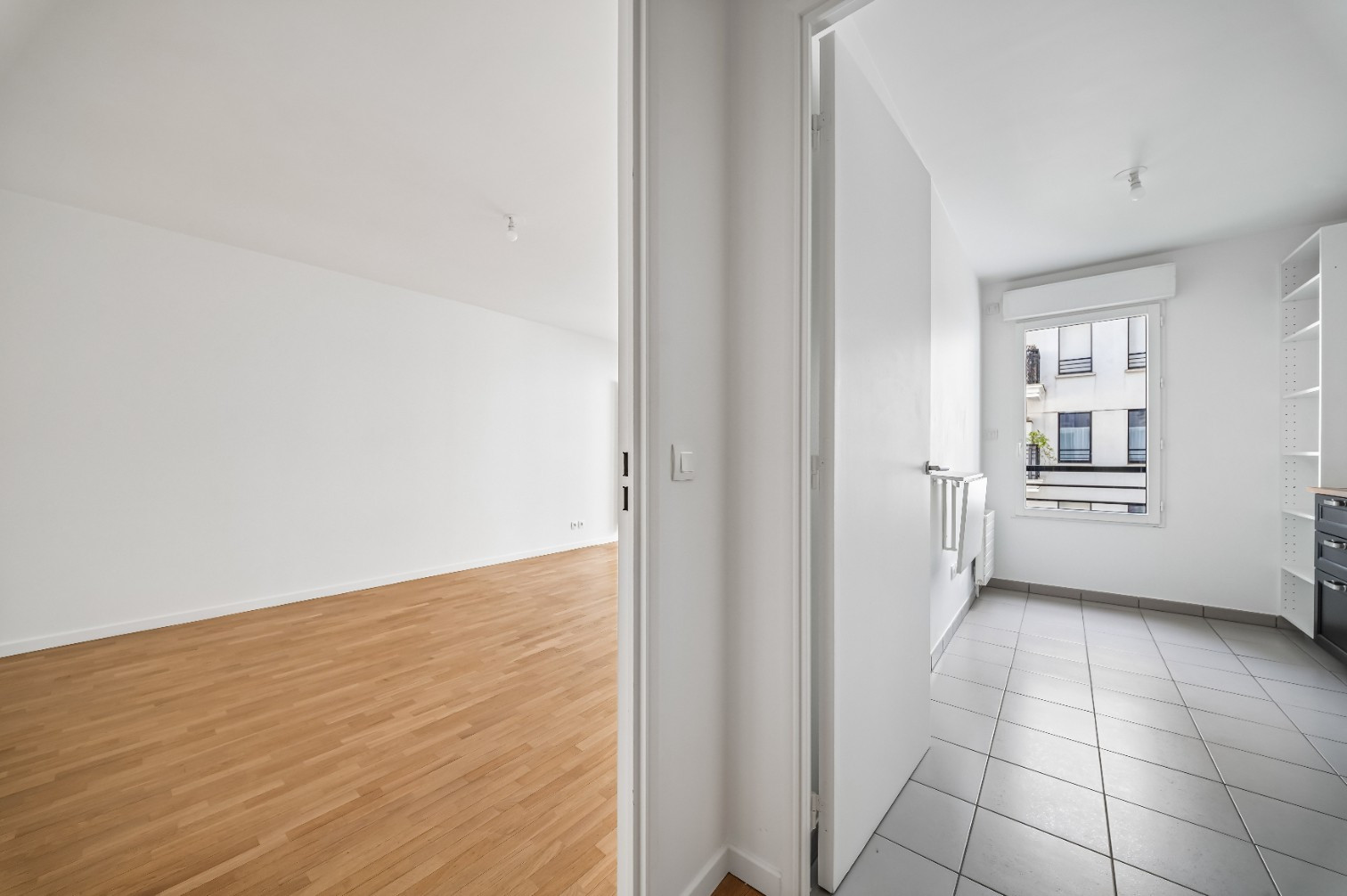 
                                                Vente
                                                 Appartement 2 pièces avec balcon - Suresnes