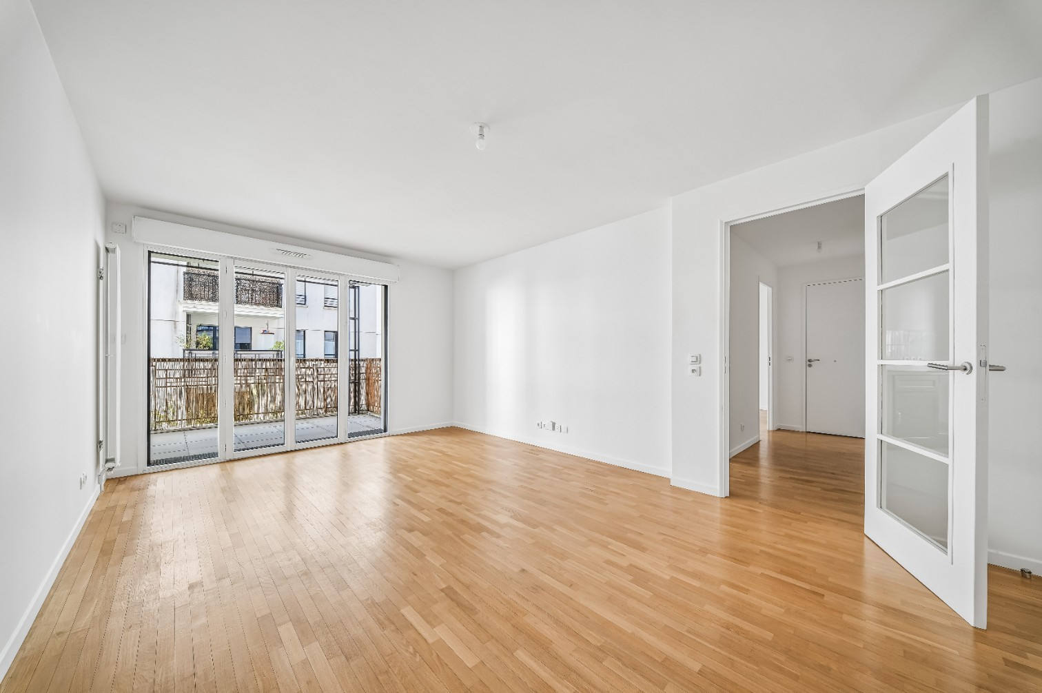 
                                                Vente
                                                 Appartement 2 pièces avec balcon - Suresnes