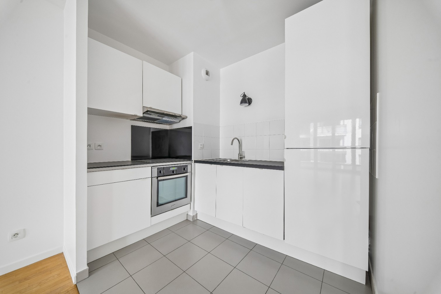 
                                                Vente
                                                 Appartement 2 pièces avec balcon - Suresnes