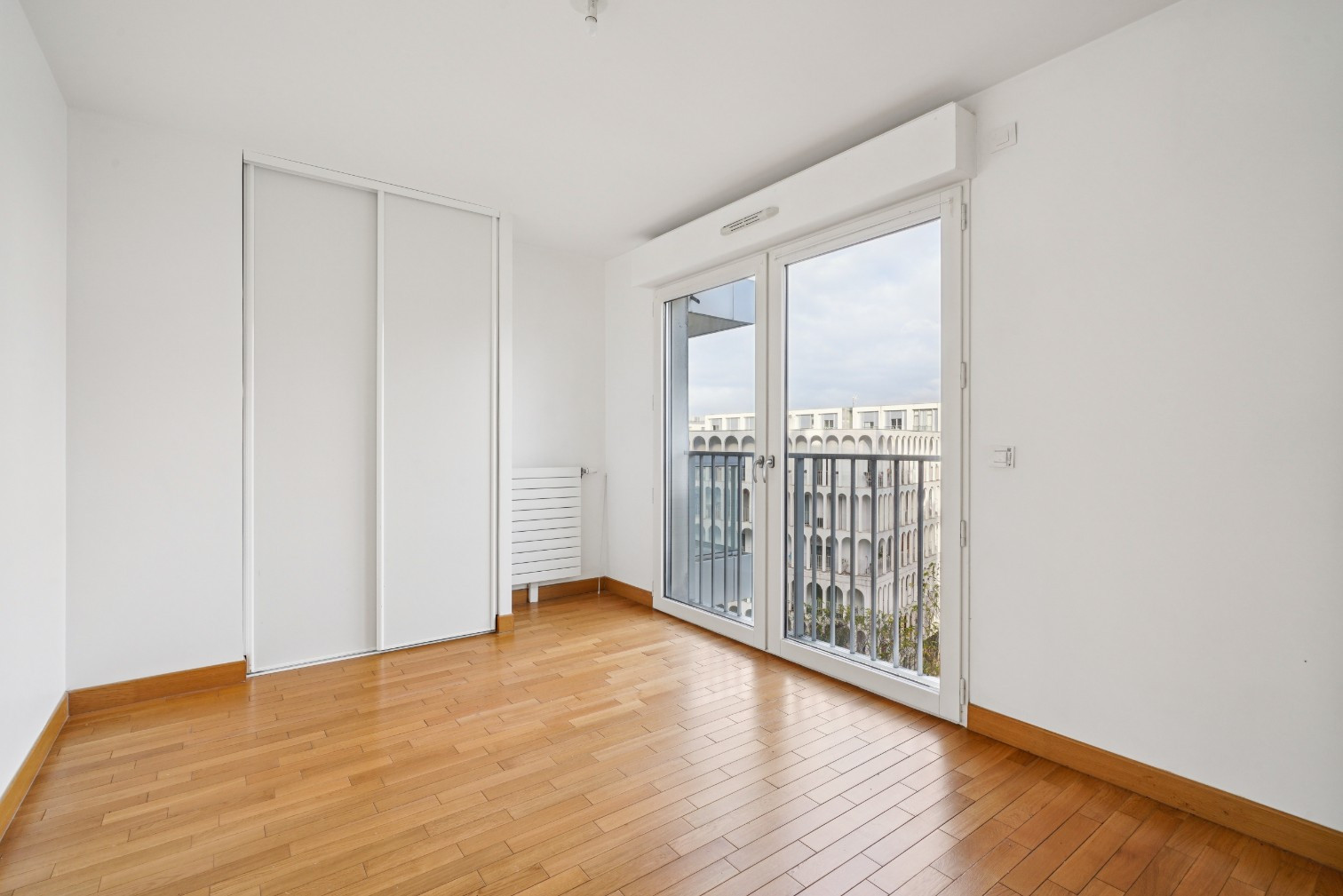 
                                                Vente
                                                 Appartement 2 pièces avec balcons - Boulogne