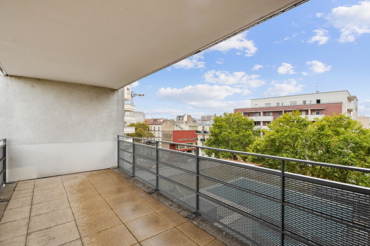 
                                                Vente
                                                 Appartement 2 pièces avec balcons - Saint-Ouen