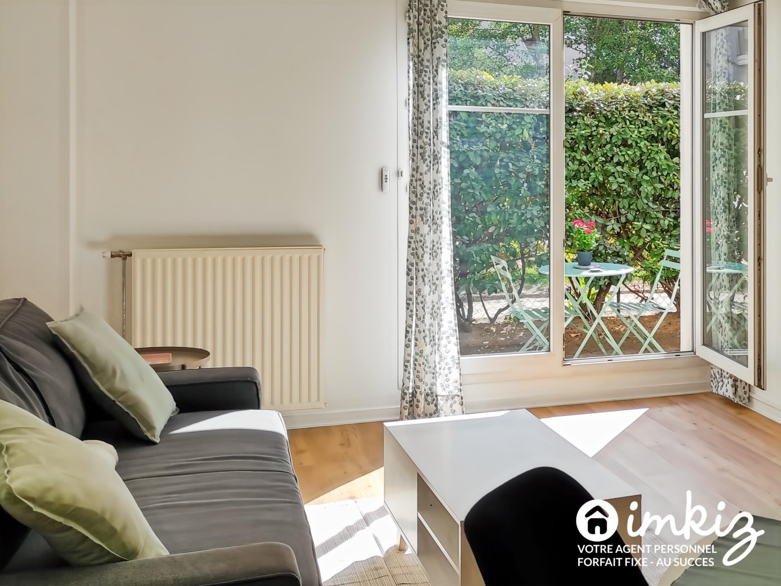 
                                                Vente
                                                 Appartement 2 pièces avec exterieur et parking