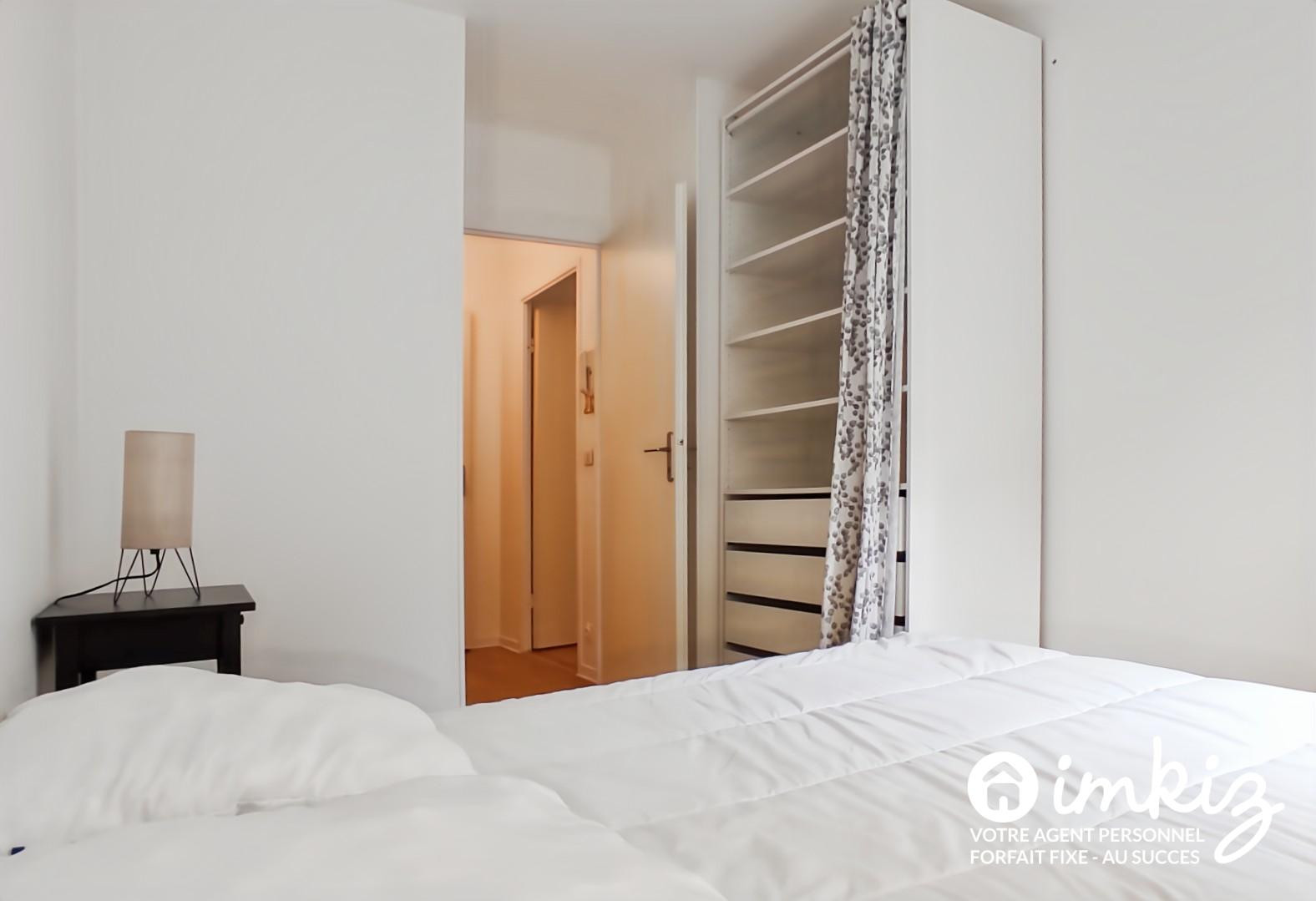 
                                                Vente
                                                 Appartement 2 pièces avec exterieur et parking