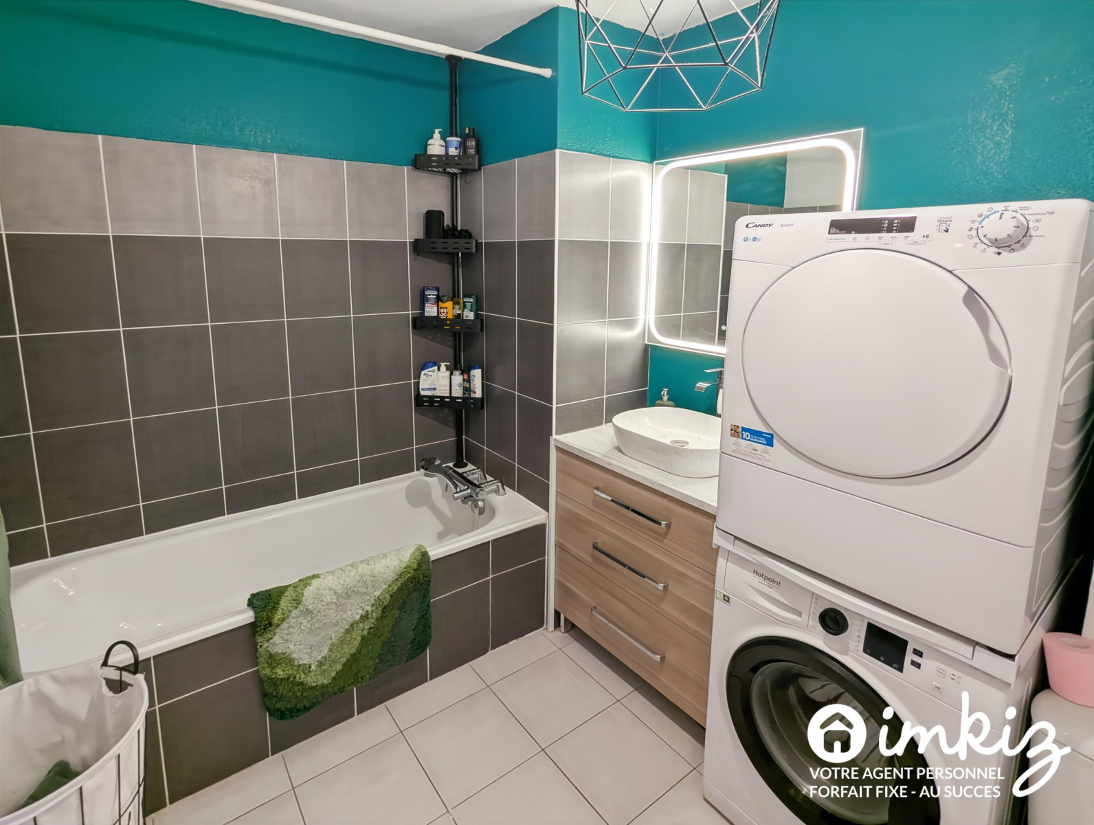 
                                                Vente
                                                 Appartement 2 pièces avec garage