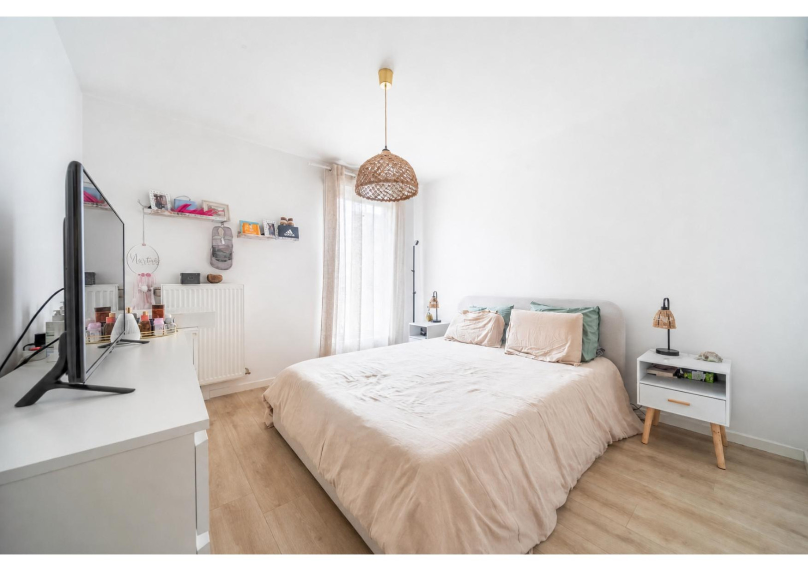 
                                                Vente
                                                 Appartement 2 pièces avec jardin Privatif