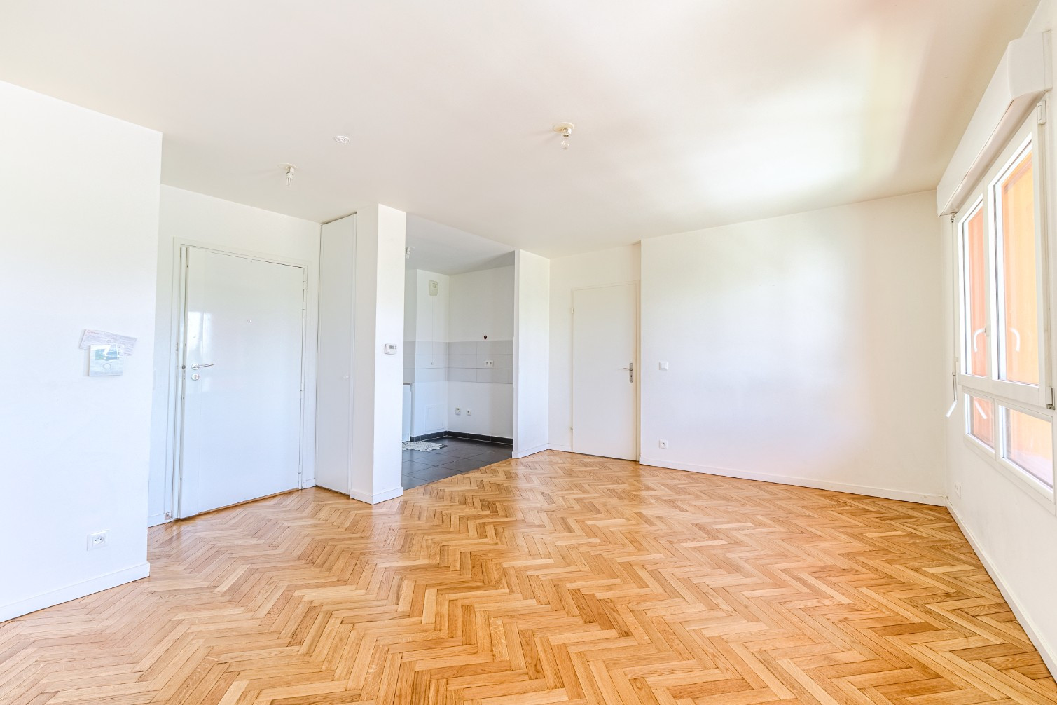 
                                                Vente
                                                 Appartement 2 pièces avec loggia - Vélizy