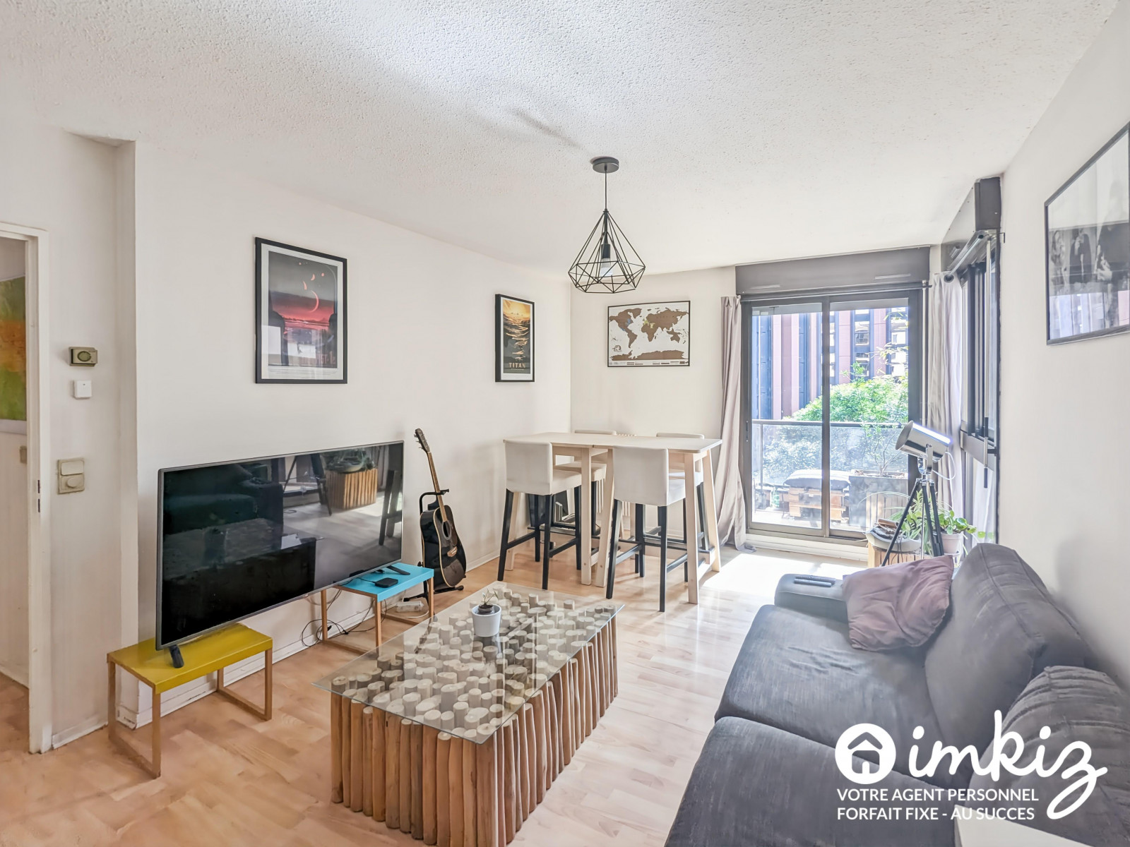 
                                                Vente
                                                 Appartement 2 pièces avec parking et balcon