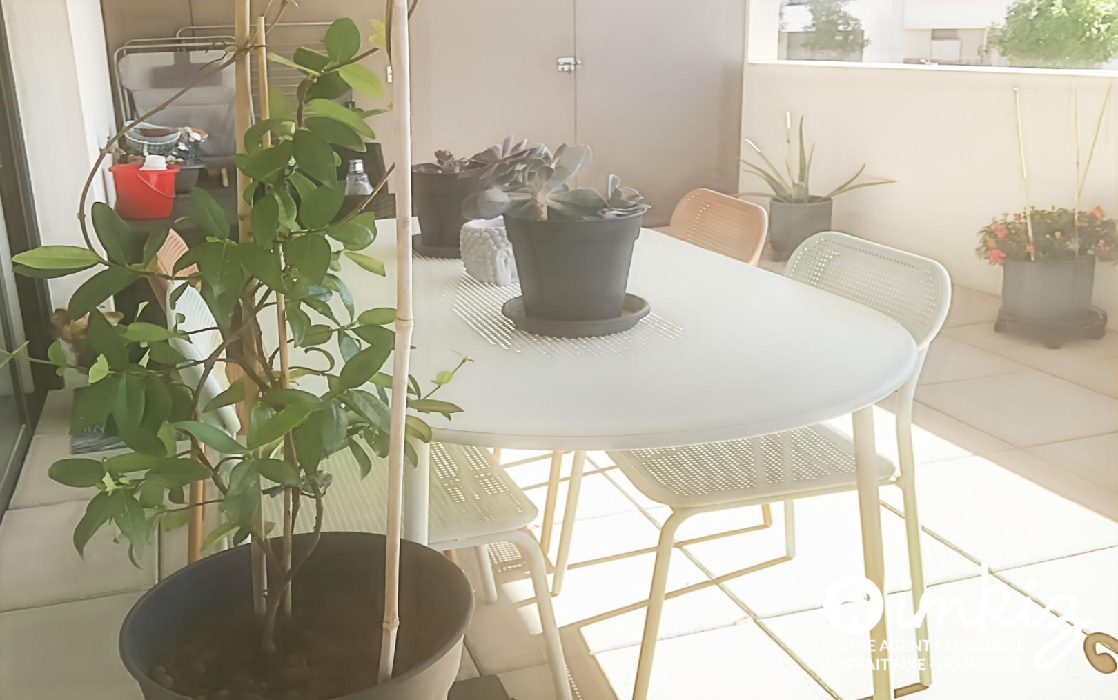 
                                                Vente
                                                 Appartement 2 pièces avec terrasse de 20m2