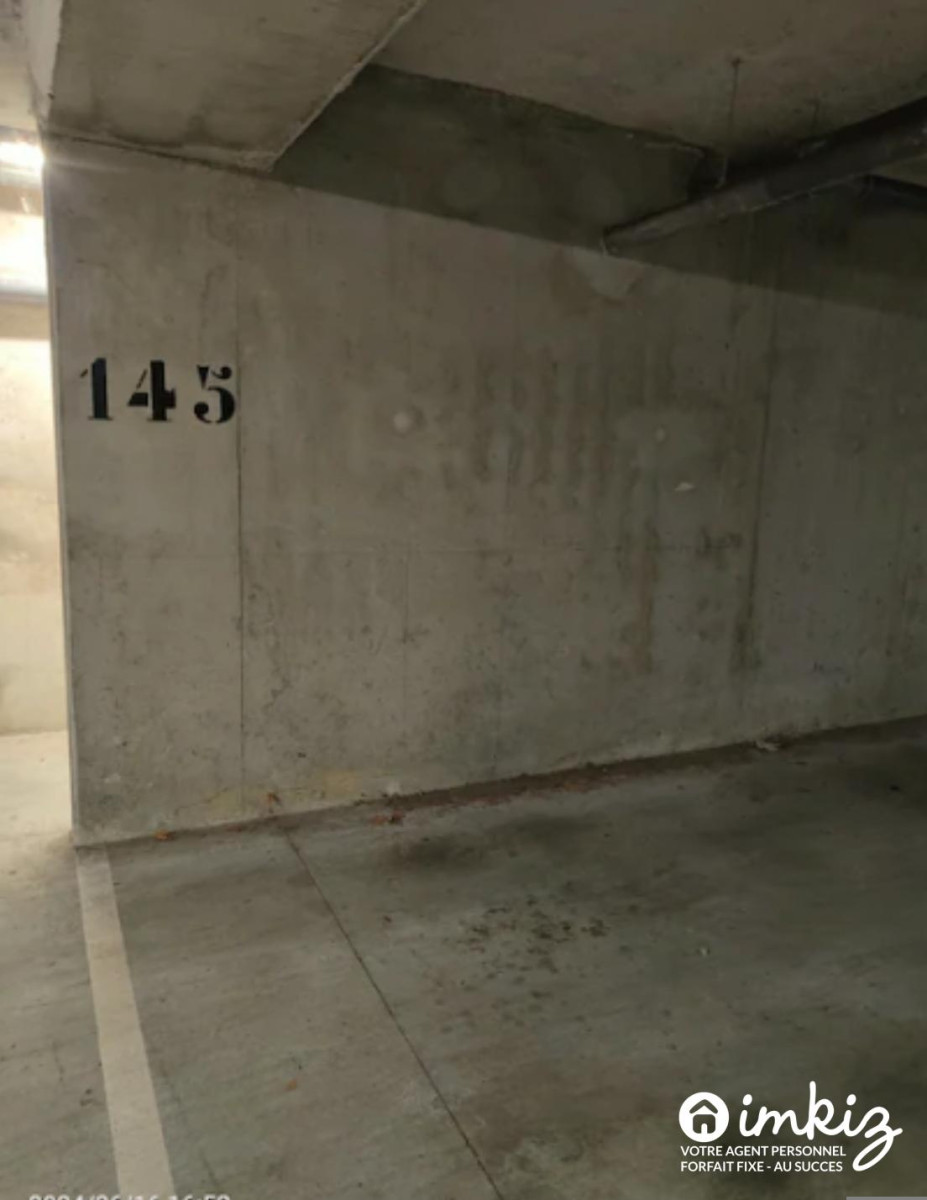 
                                                Vente
                                                 Appartement 2 pièces bien situé entièrement meublé