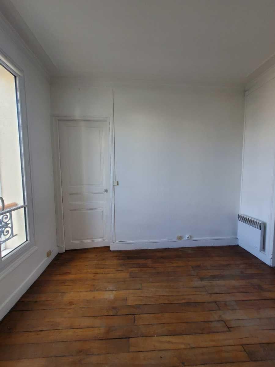 
                                                Location
                                                 Appartement 2 pièces centre de Colombes