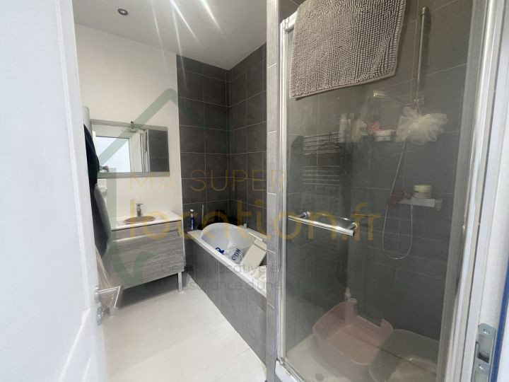 
                                                Location
                                                 Appartement 2 pièces, centre ville