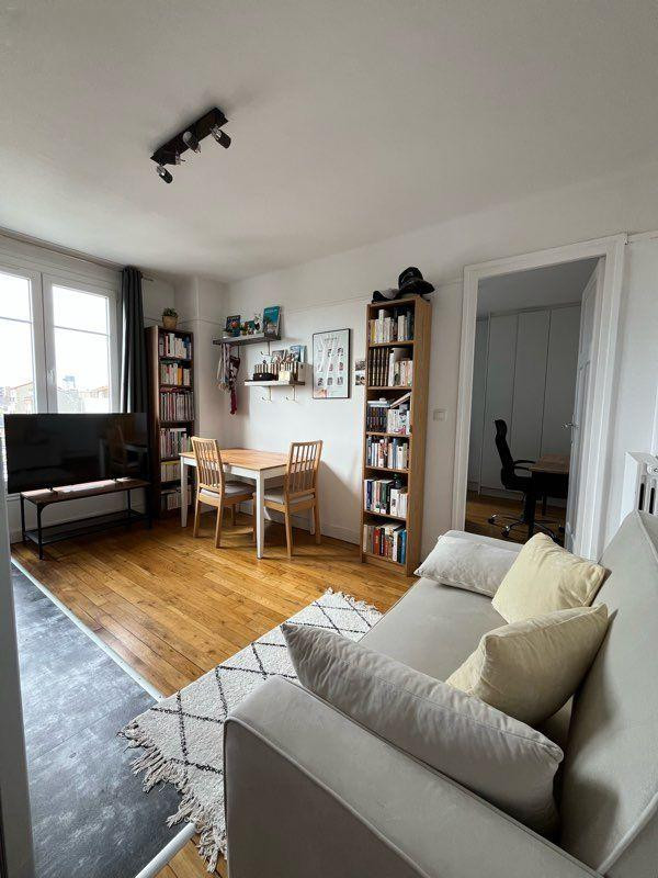 
                                                Location
                                                 Appartement 2 pièces Colombes Les Vallées