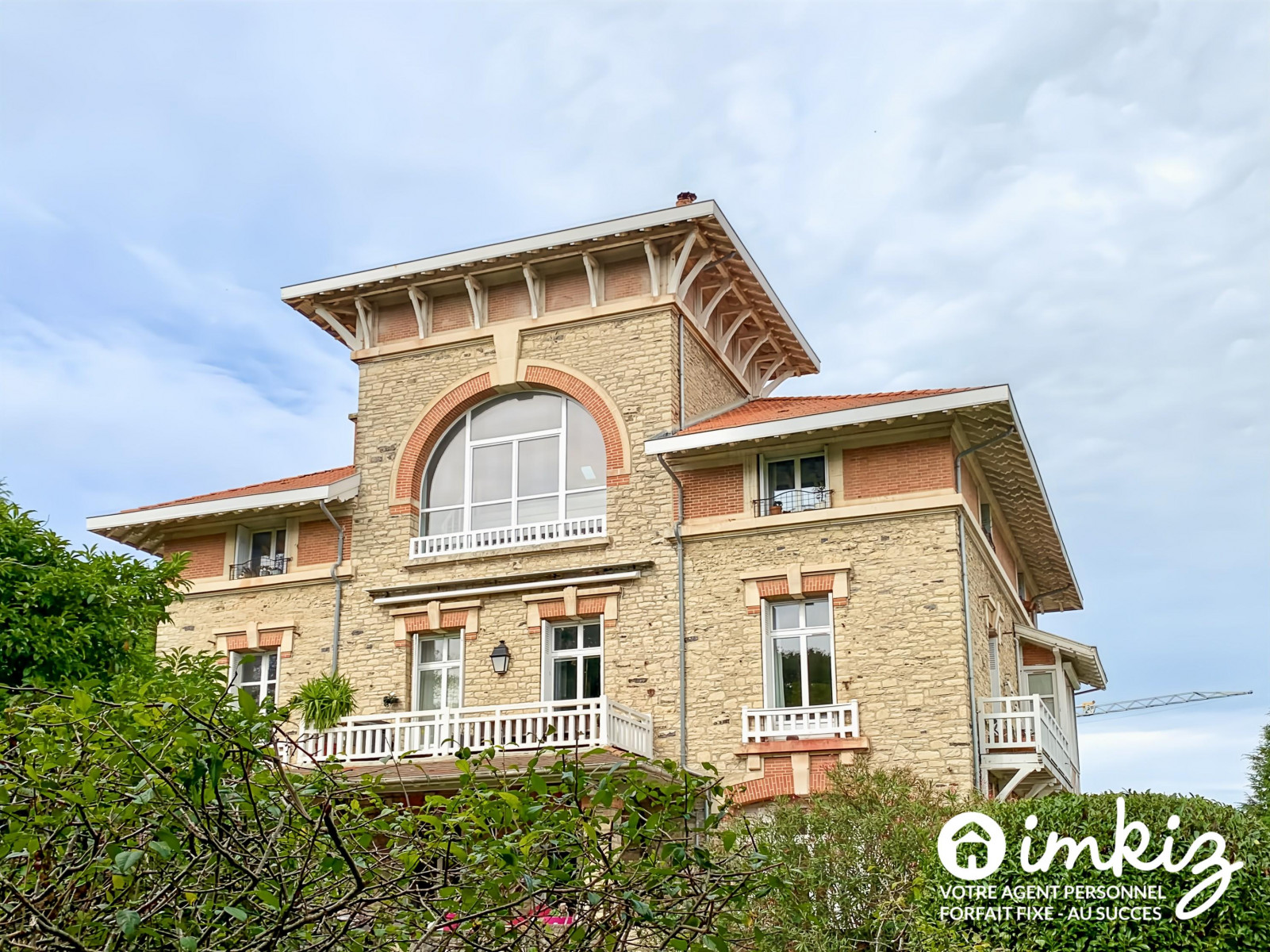 
                                                Vente
                                                 Appartement 2 pièces dans une villa remarquable