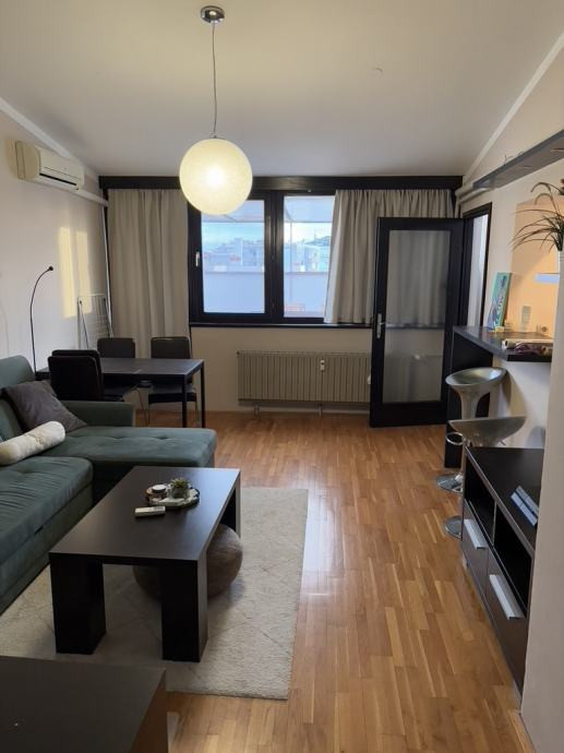 
                                                Location
                                                 Appartement  2 pièces de  36m²à Nice