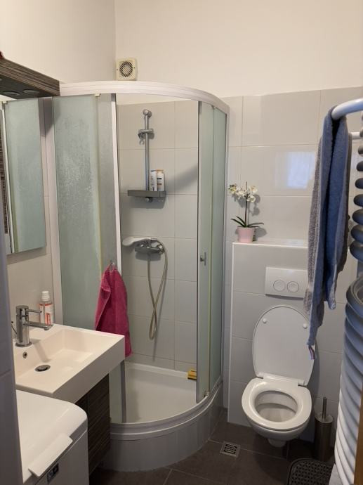 
                                                Location
                                                 Appartement  2 pièces de  36m²à Nice