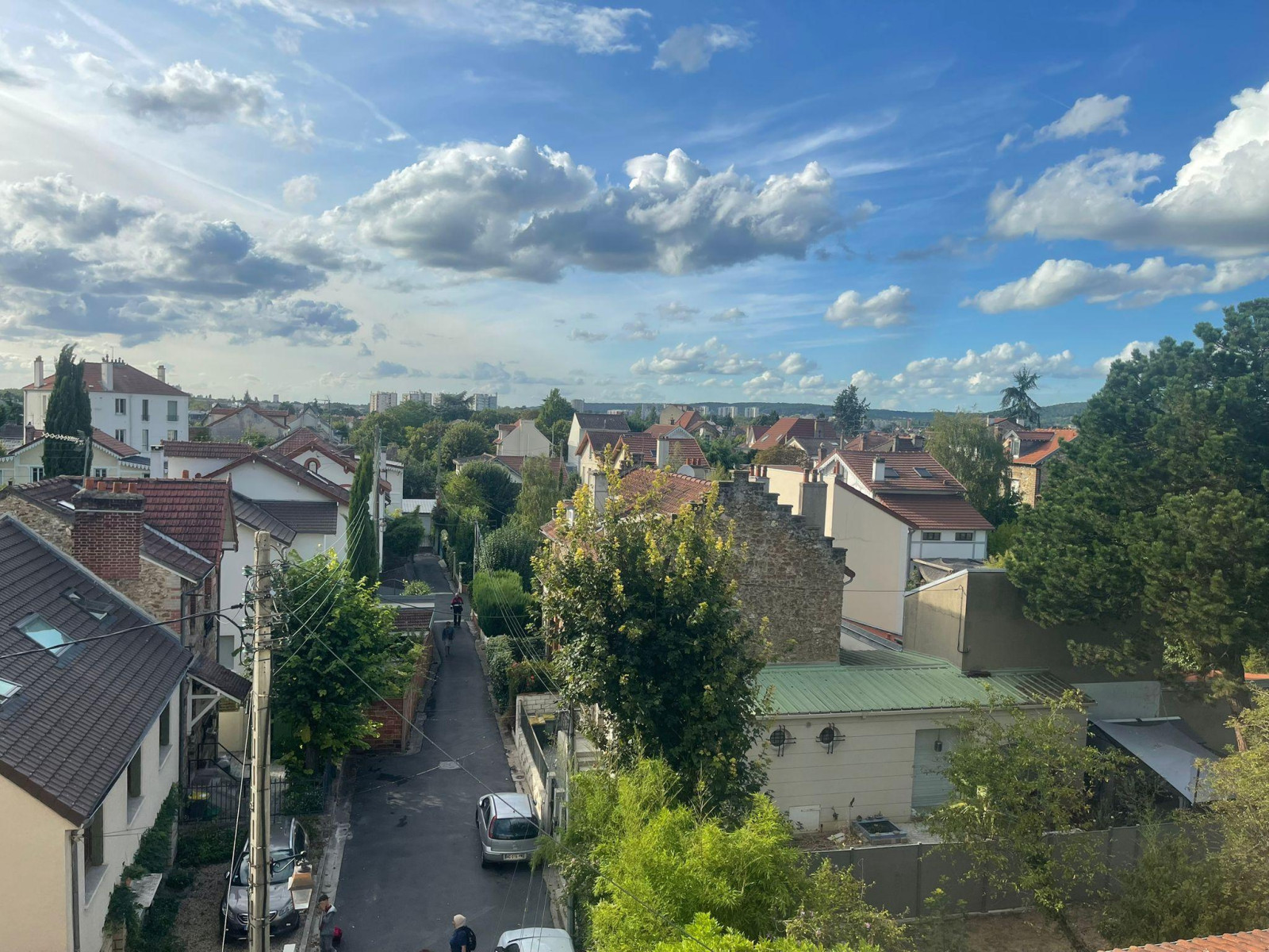 
                                                Vente
                                                 Appartement 2 pièces – Dernier étage
