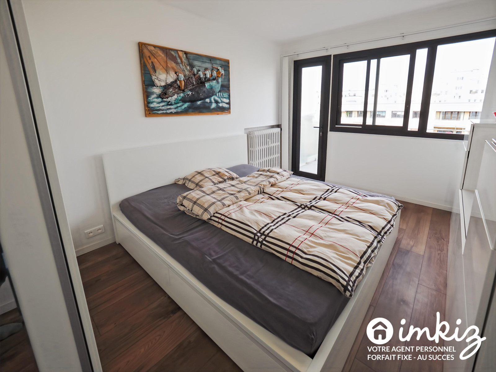 
                                                Vente
                                                 Appartement 2 pièces, grand balcon, vue degagée