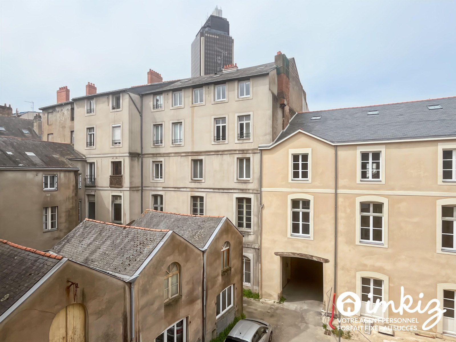 
                                                Vente
                                                 Appartement 2 pièces hyper centre, calme, sur cour