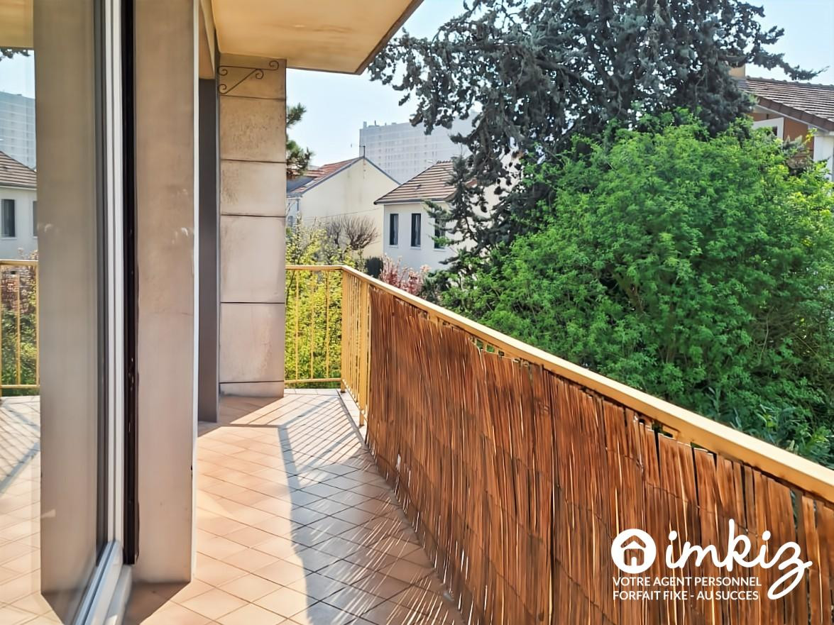 
                                                Vente
                                                 Appartement 2 pièces lumineux avec grand balcon