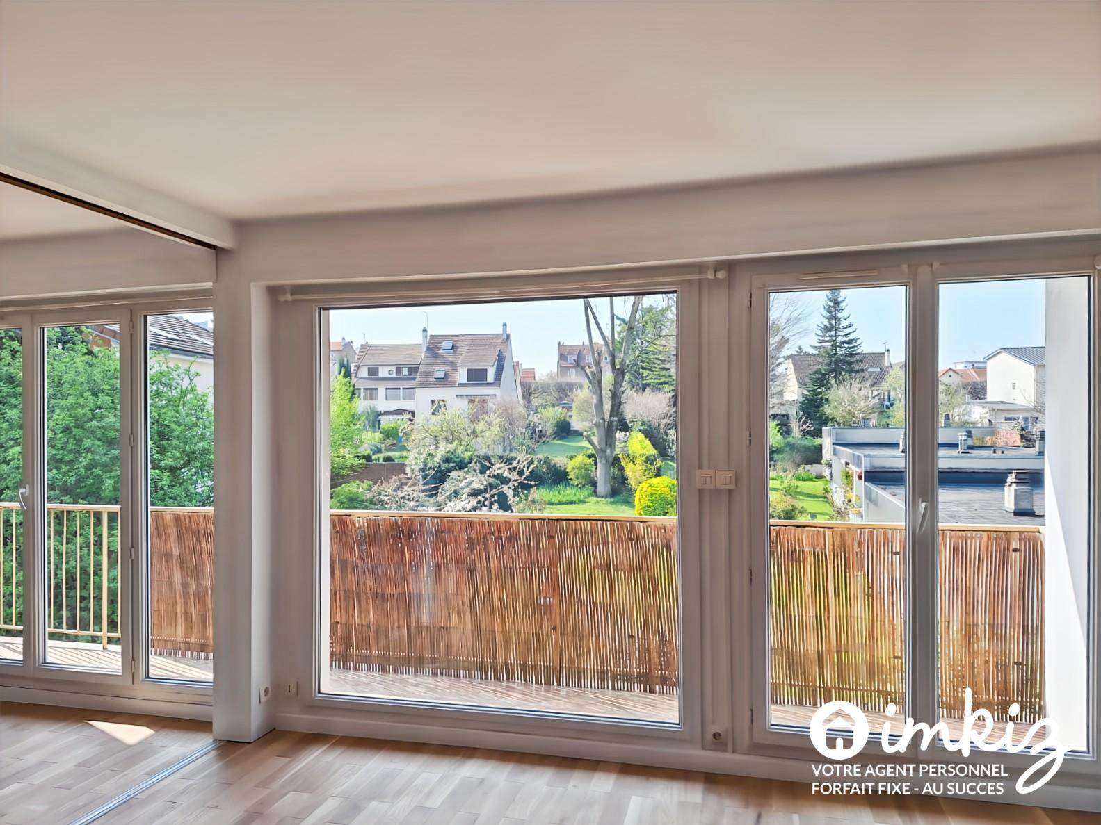 
                                                Vente
                                                 Appartement 2 pièces lumineux avec grand balcon
