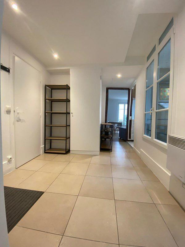 
                                                Location
                                                 Appartement 2 pièces meublé 37m2 métro Pyrénées