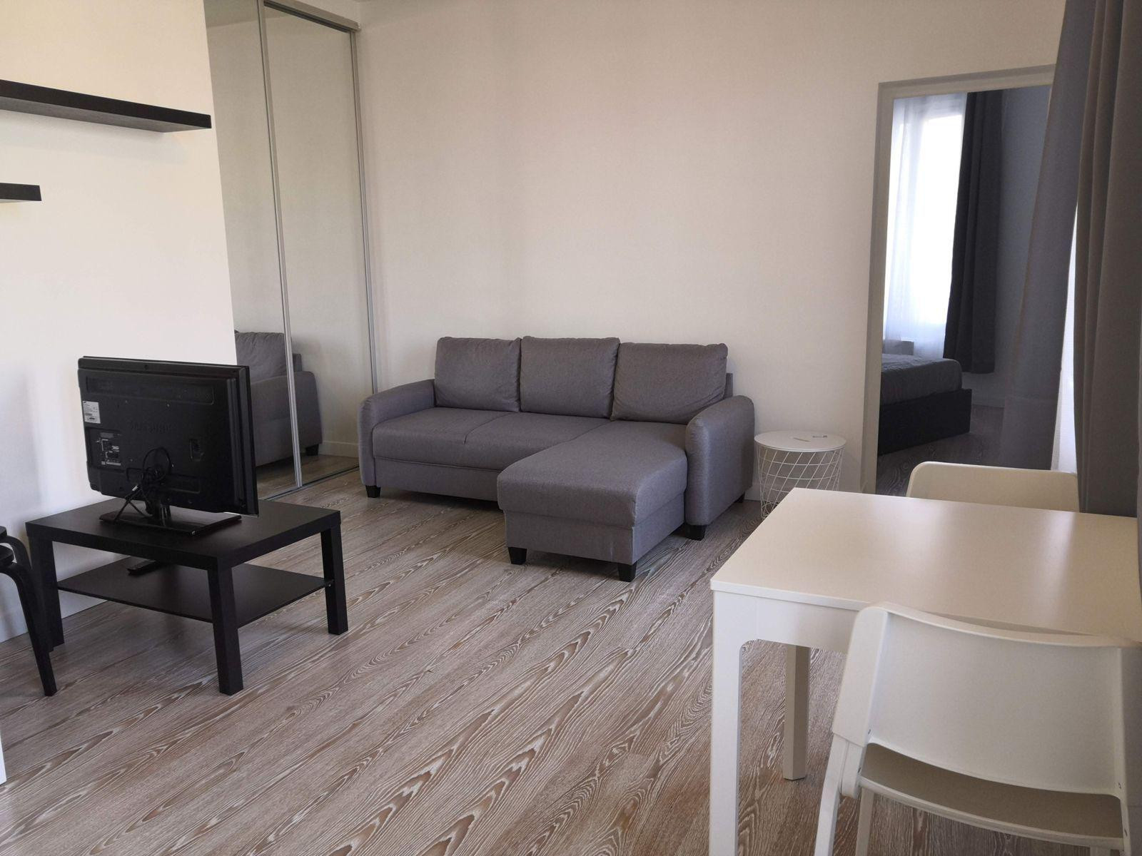 
                                                Location
                                                 Appartement 2 pièces meublé 40 m² - La Garenne