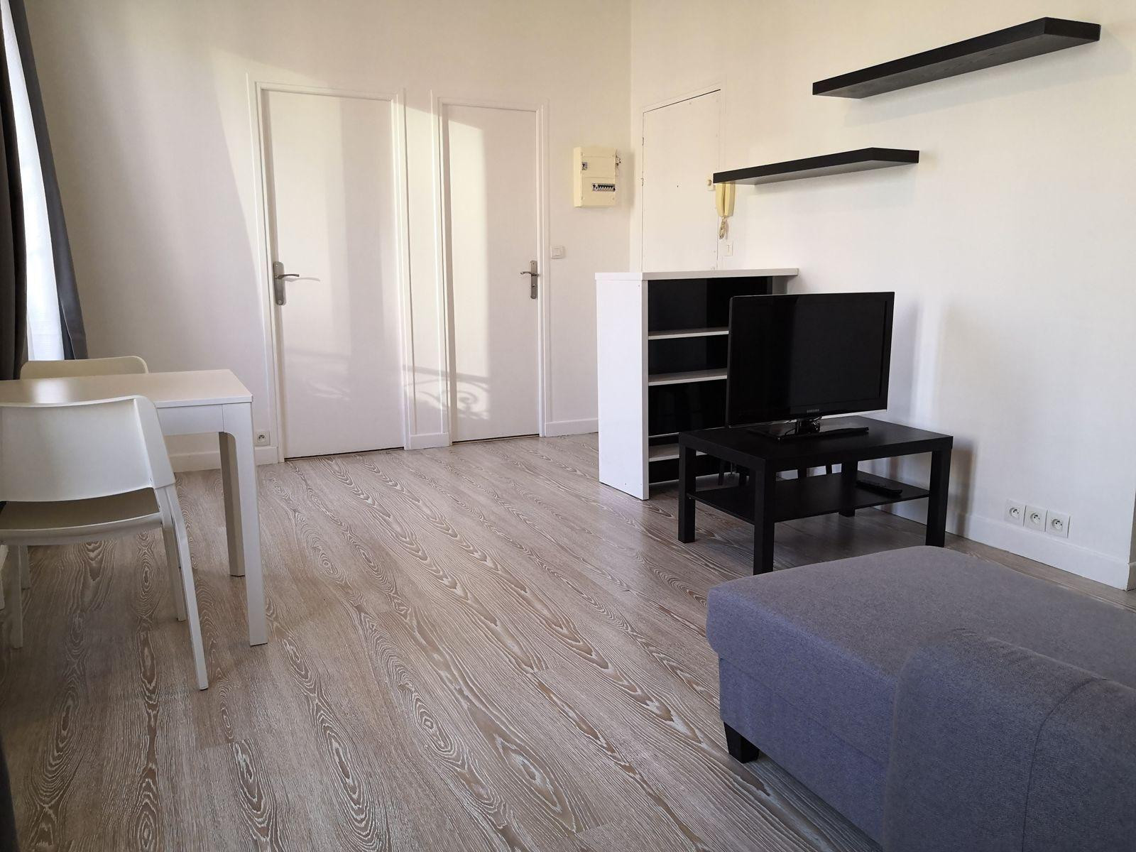 
                                                Location
                                                 Appartement 2 pièces meublé 40 m² - La Garenne