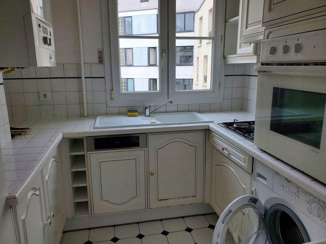 
                                                Location
                                                 Appartement 2 pièces meublé 43m2 Paris 19
