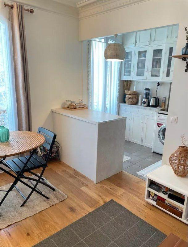 
                                                Location
                                                 Appartement 2 pièces- meublé