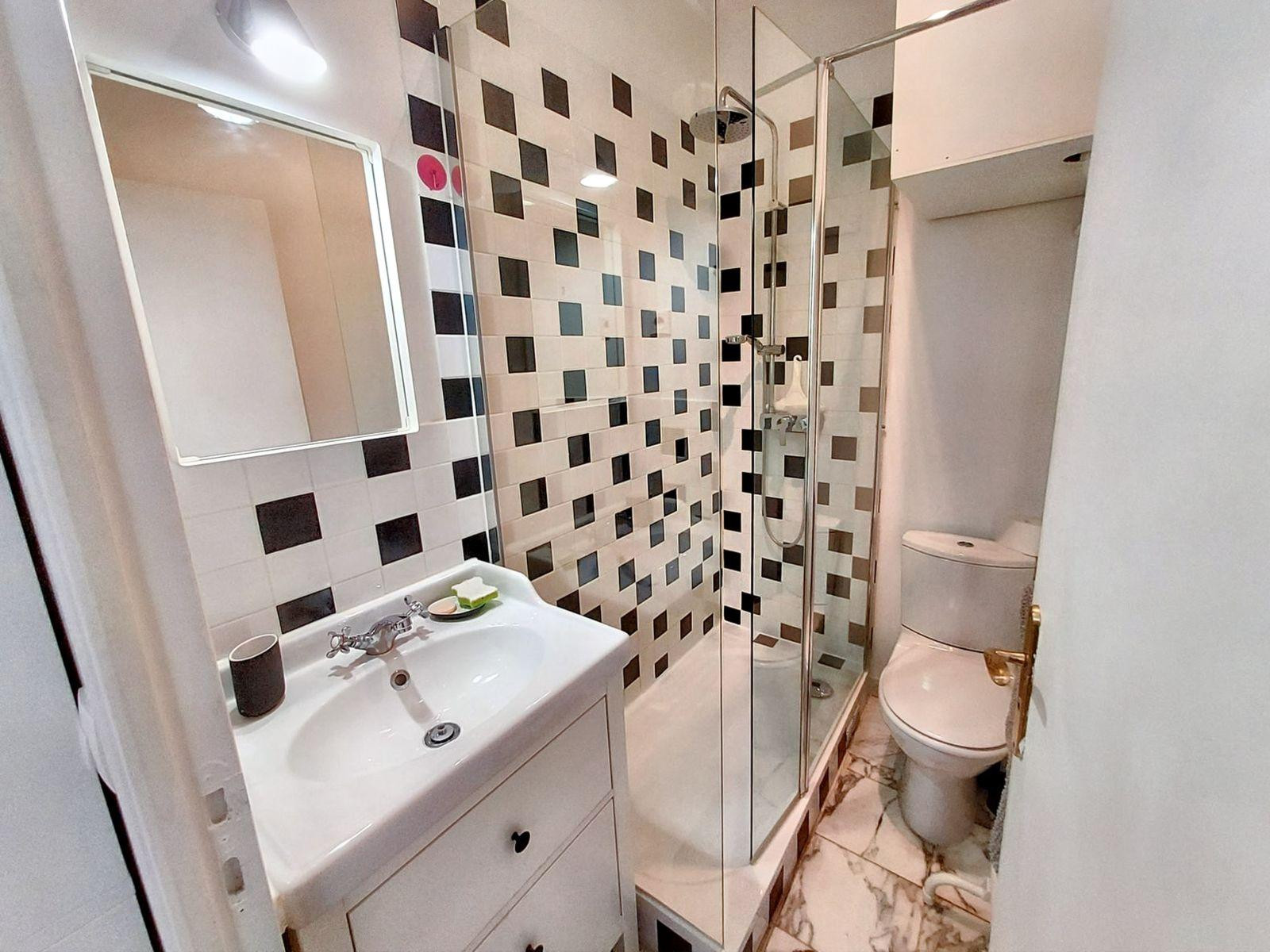 
                                                Location
                                                 Appartement 2 pièces meublé