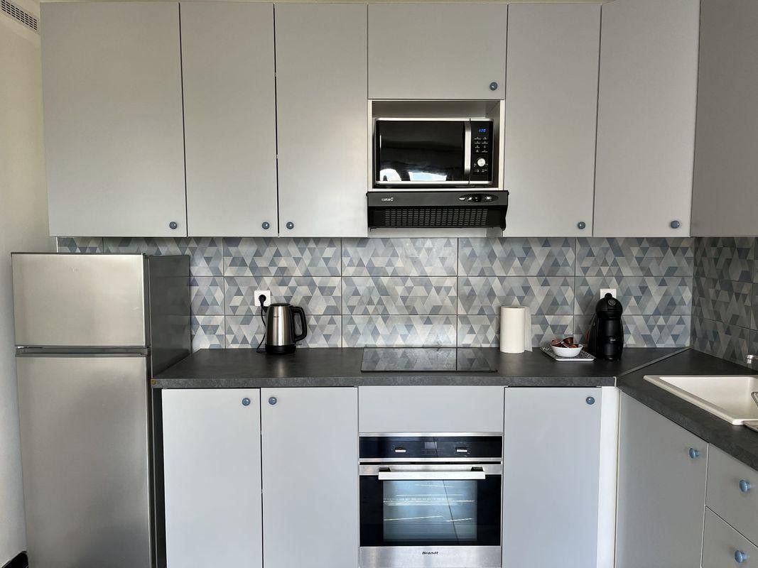 
                                                Location
                                                 Appartement 2 pièces - meublé