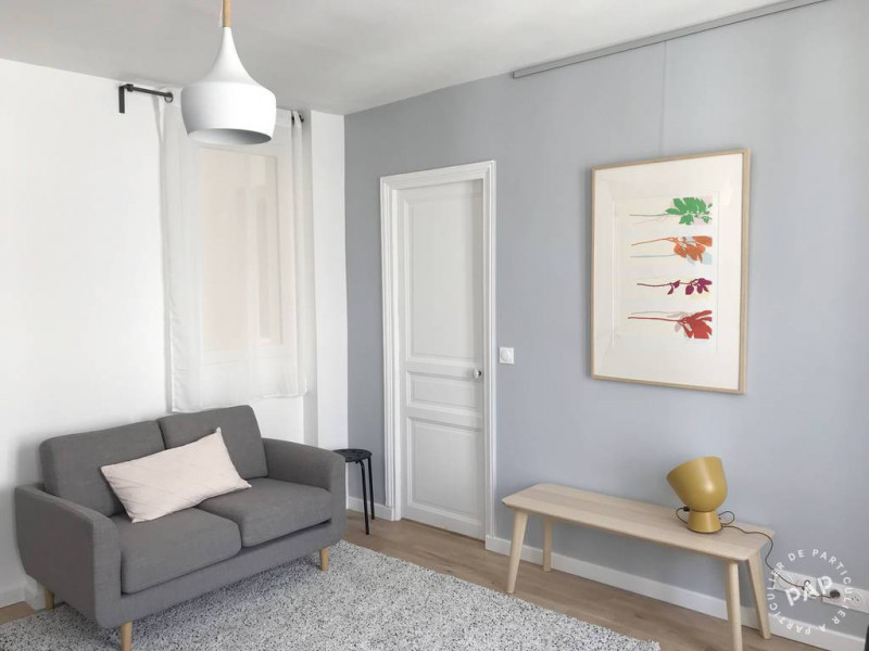 
                                                Location
                                                 Appartement 2 pièces meublé Paris 18