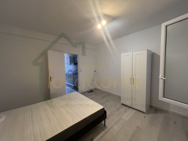 
                                                Location
                                                 Appartement 2 pièces meublé proche IUT