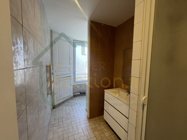 
                                                Location
                                                 Appartement 2 pièces meublé proche IUT
