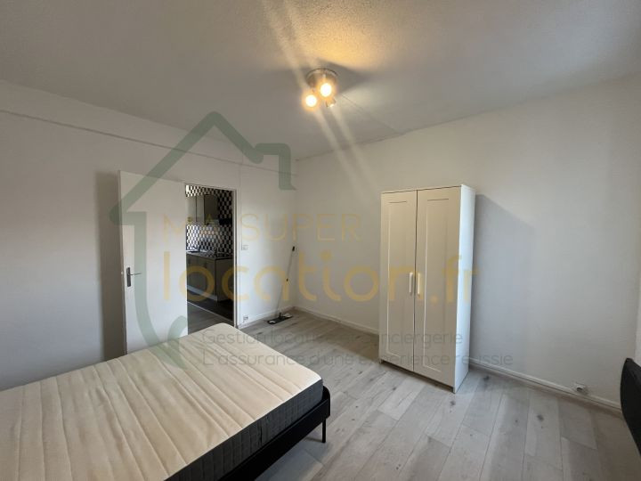 
                                                Location
                                                 Appartement 2 pièces meublé proche IUT