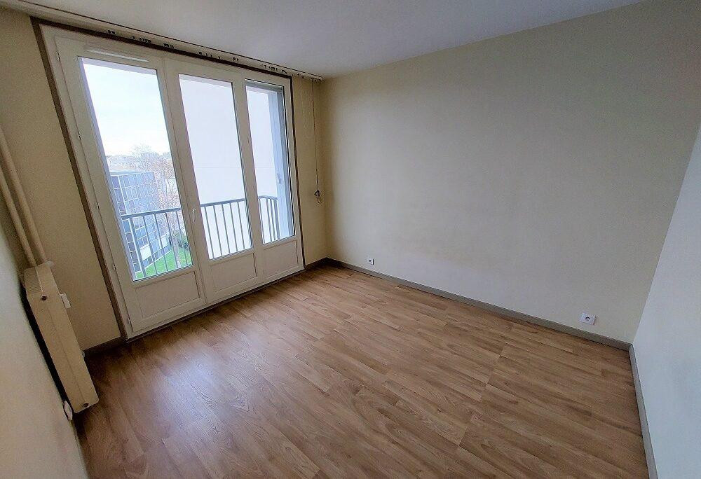 
                                                Location
                                                 Appartement 2 pièces Nanterre balcon parking cave