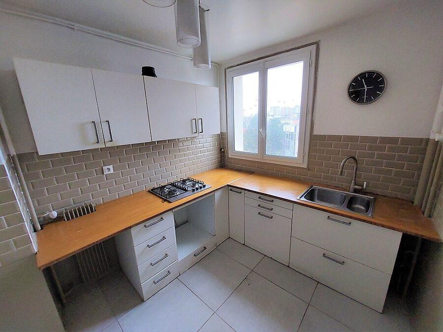 
                                                Location
                                                 Appartement 2 pièces Nanterre balcon parking cave