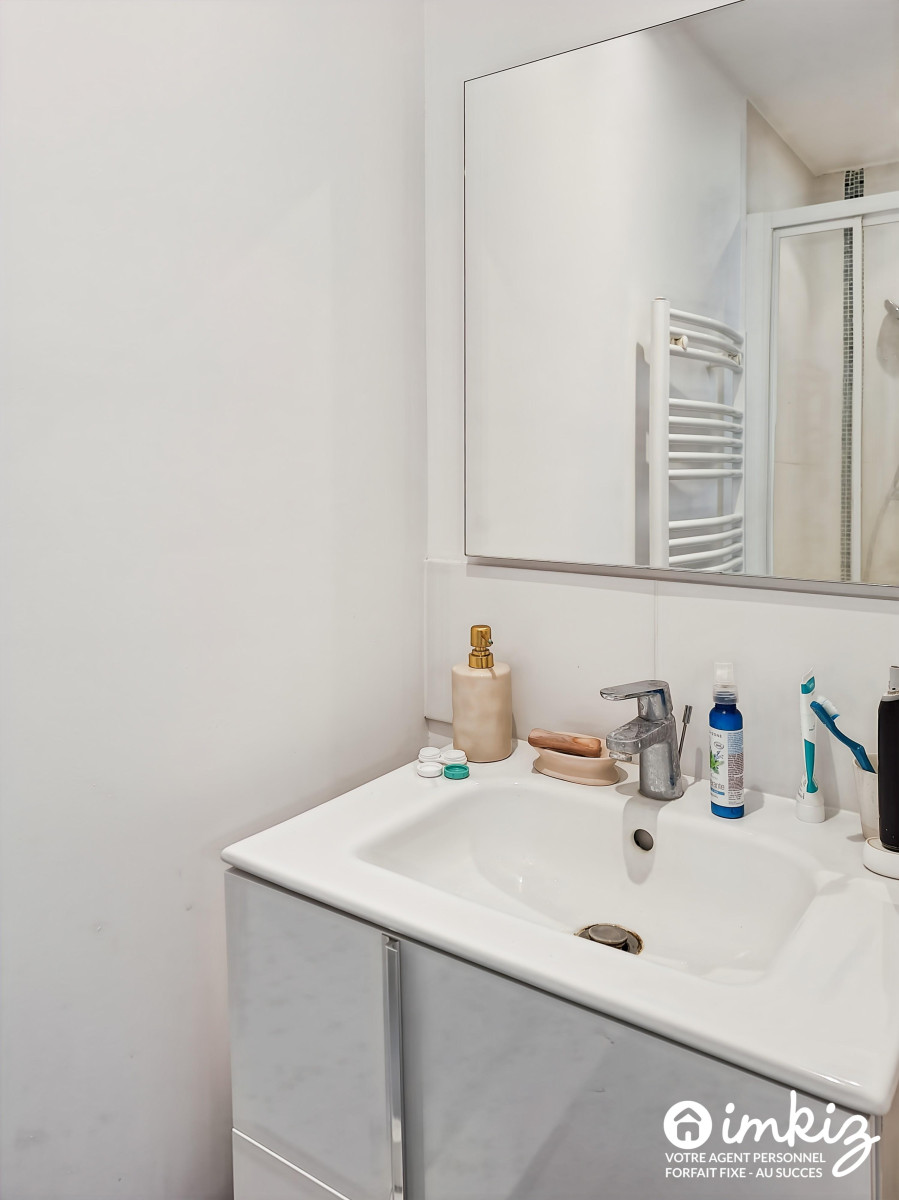 
                                                Vente
                                                 Appartement 2 pièces - Paris 12ème