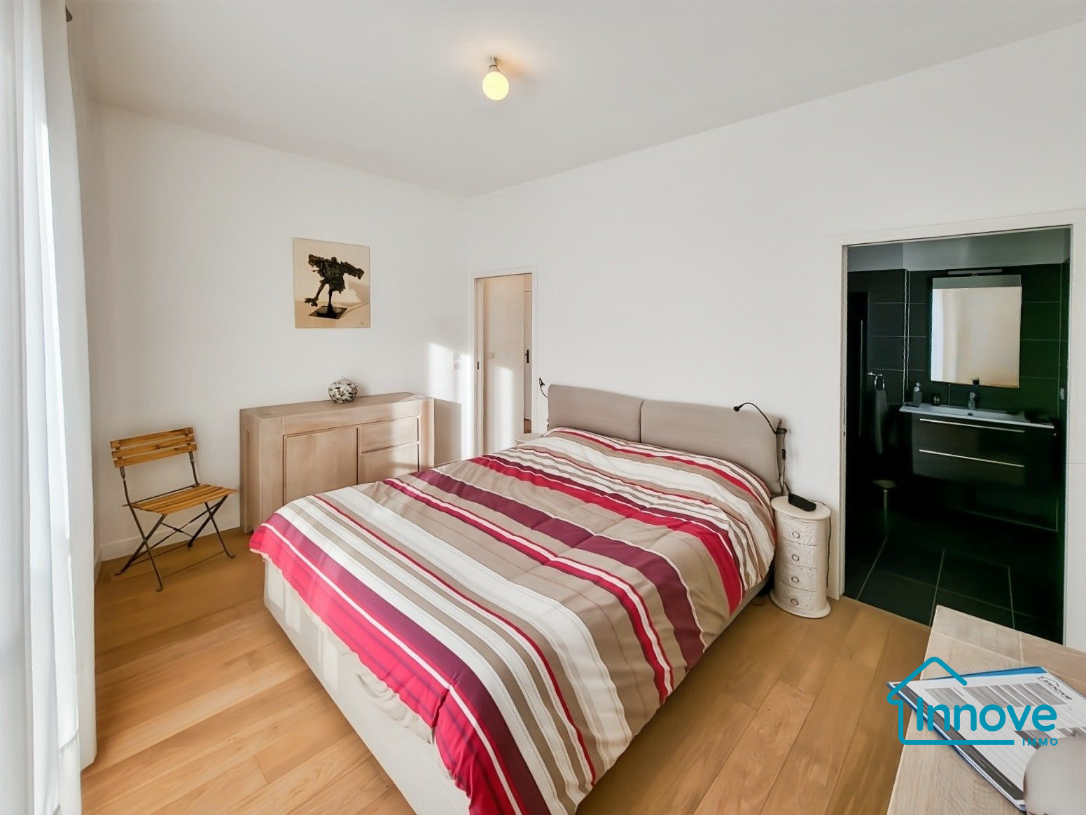 
                                                Vente
                                                 Appartement 2 pièces - Paris 14 - Balcon