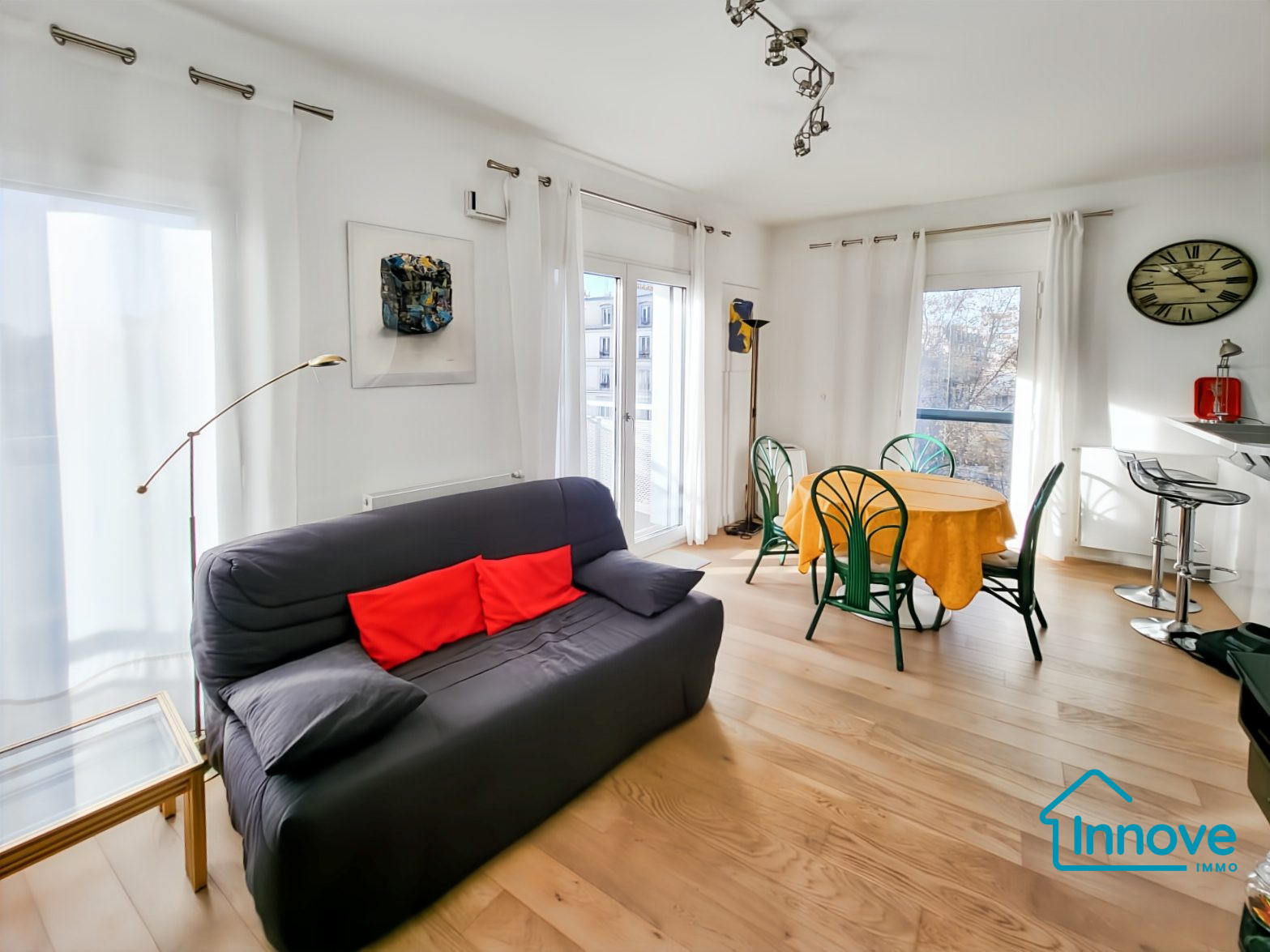 
                                                Vente
                                                 Appartement 2 pièces - Paris 14 - Balcon