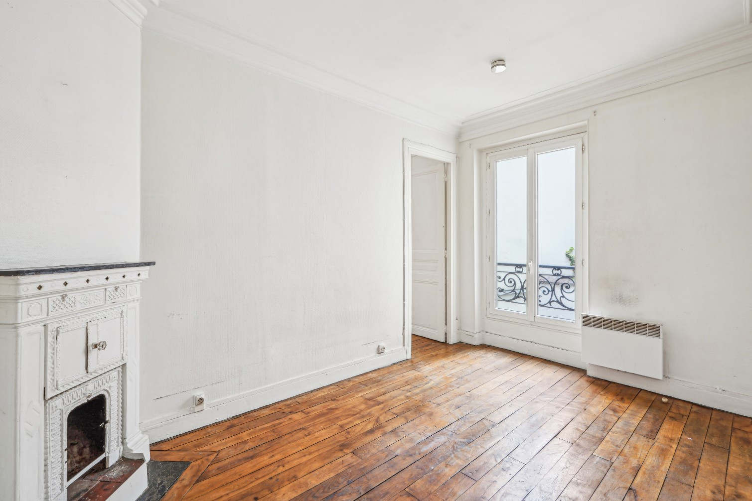 
                                                Vente
                                                 Appartement 2 pièces - 32,39 m2 - Paris 18e