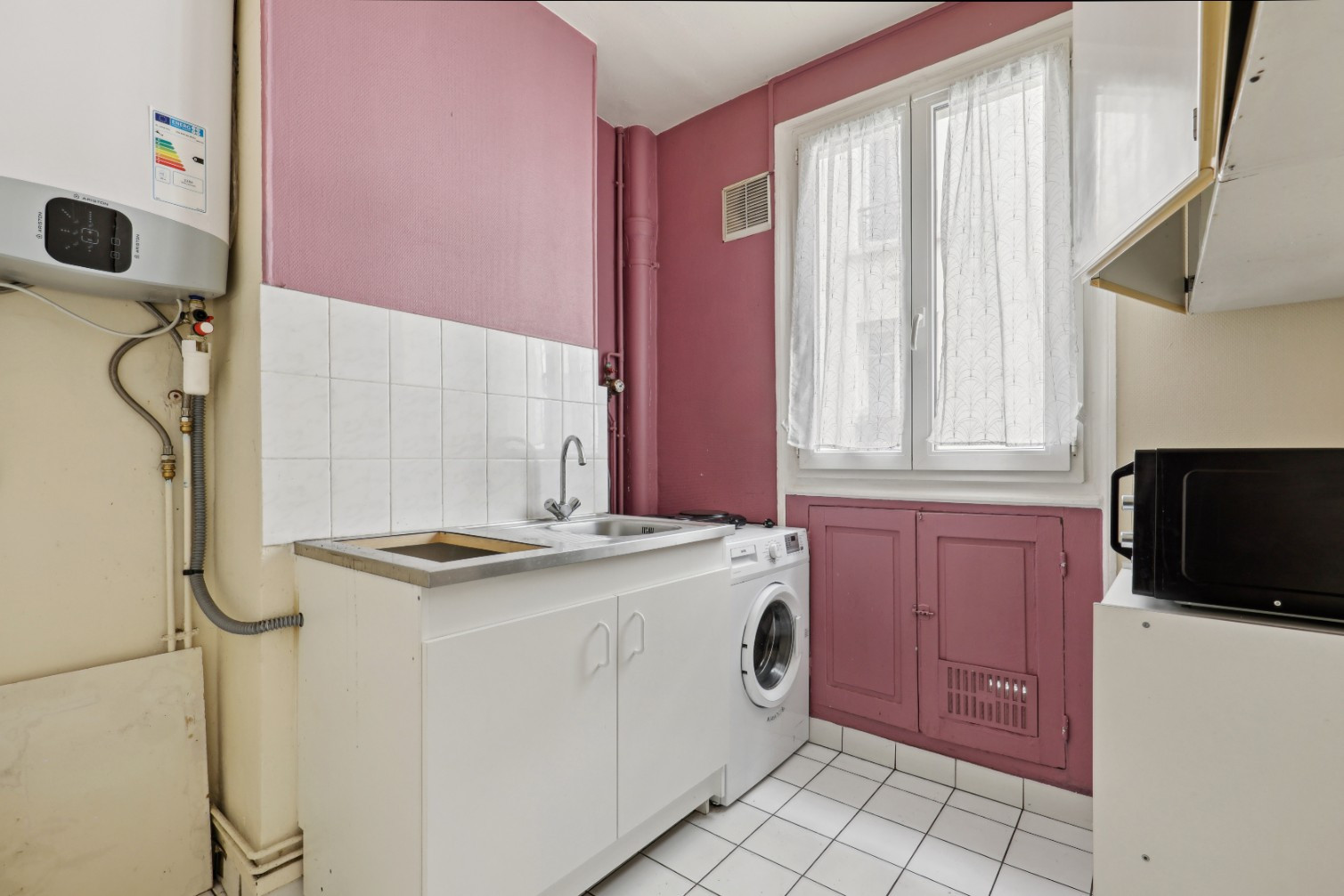 
                                                Vente
                                                 Appartement 2 pièces - Paris 20e