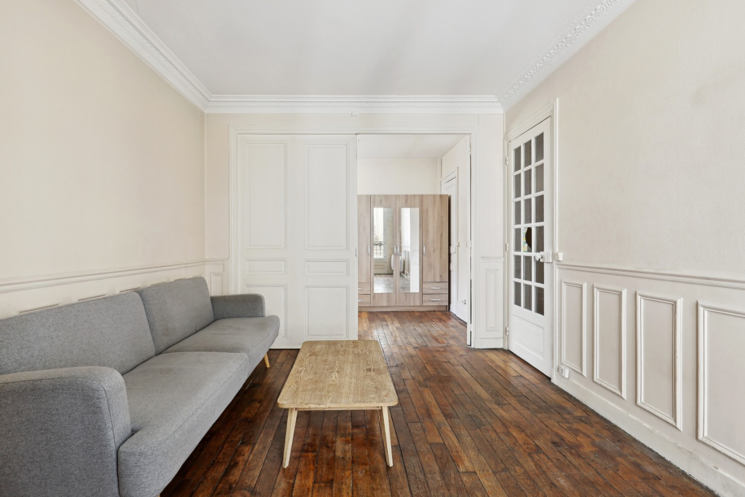 
                                                Vente
                                                 Appartement 2 pièces - Paris 20e