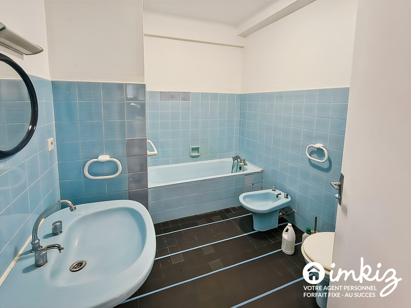 
                                                Vente
                                                 Appartement 2 pièces + parking