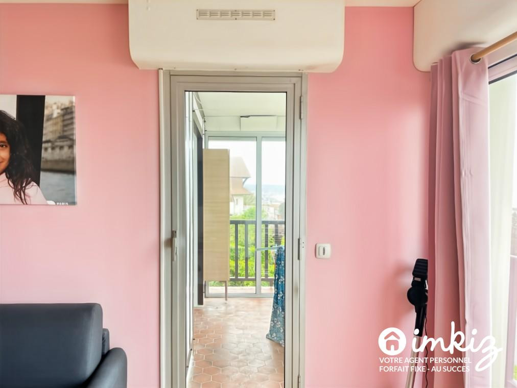 
                                                Vente
                                                 Appartement 2 pièces, plage a pied