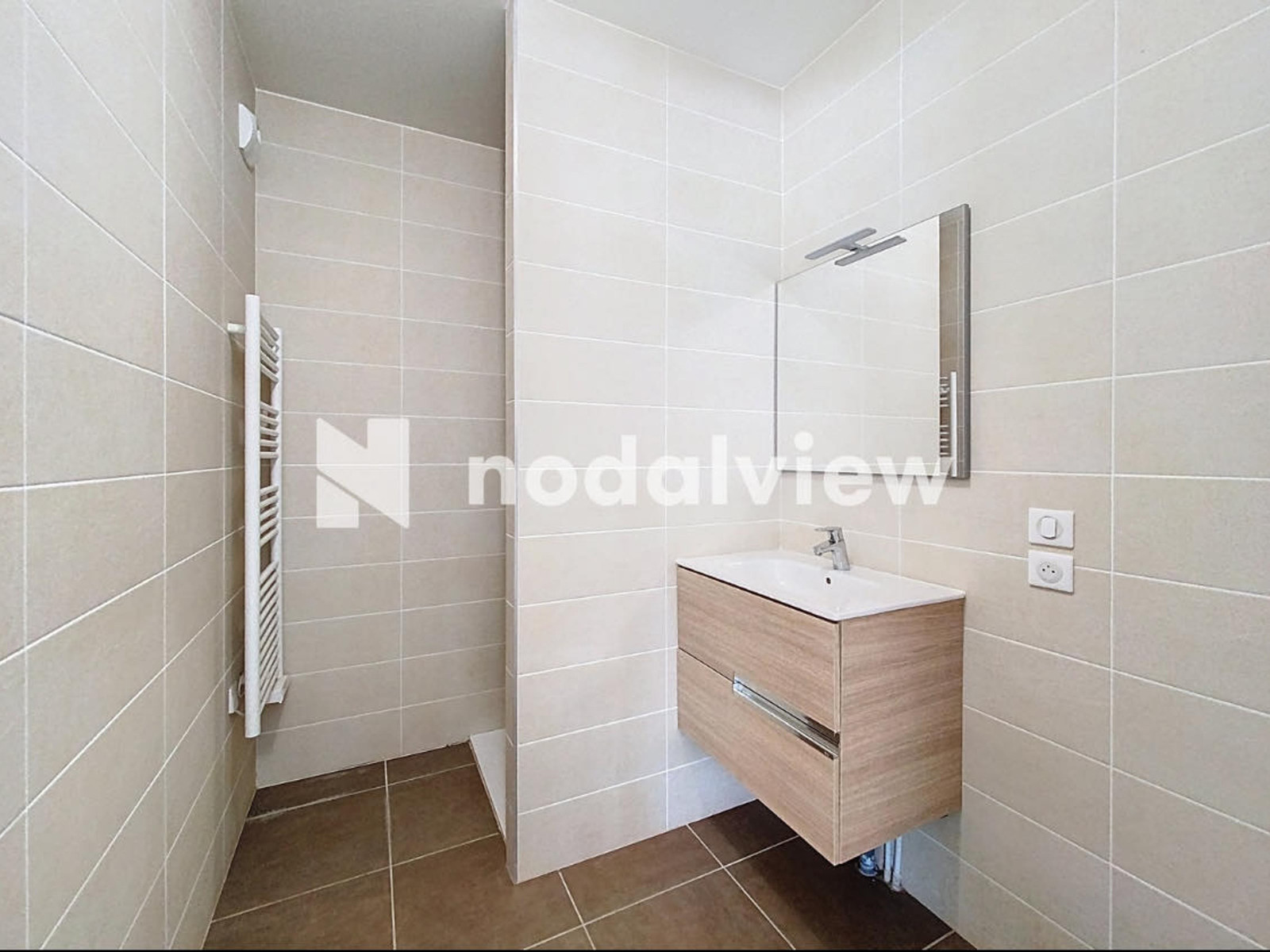 
                                                Vente
                                                 Appartement, 2 pièces Pommaries