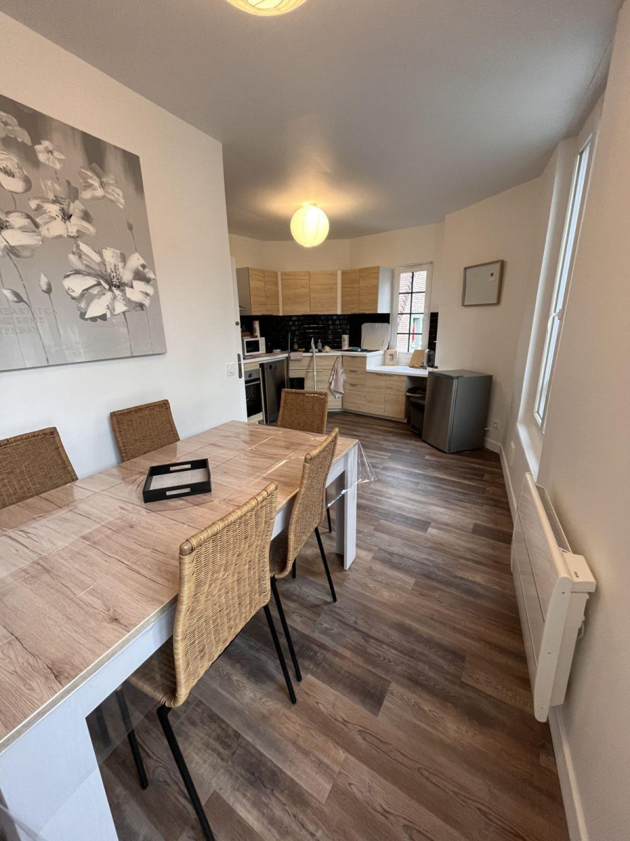 
                                                Location
                                                 Appartement 2 pièces Pont l’Eveque