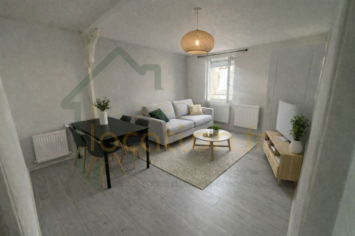 
                                                Location
                                                 Appartement 2 pièces proche IUT