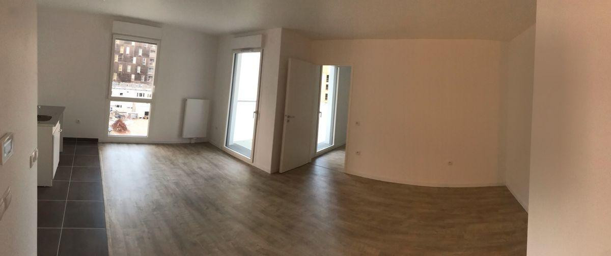
                                                Location
                                                 Appartement 2 Pièces - Quasi NEUF